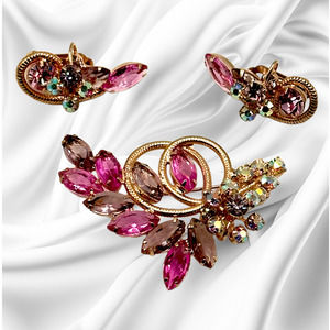 JULIANA D&E Gorgeous Set of Book Listed Brooch and Earrings
